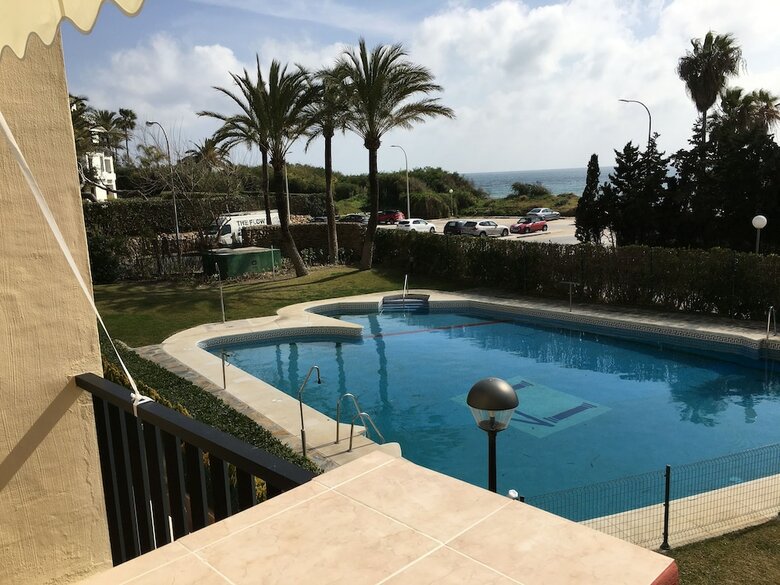 Apartamentos Estudio Primera Linea de Playa 50 Mtrs