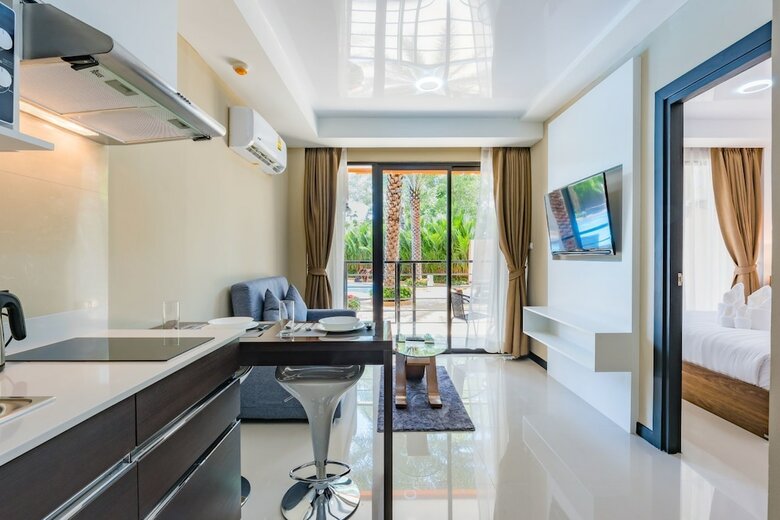 Aparthotel Mai Khao Beach Condotel