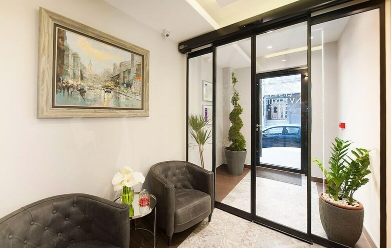 Hotel Nv Luxury Suites & Spa