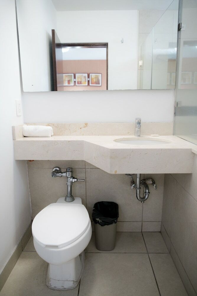 Eh Ejecutivo Urban Hotel