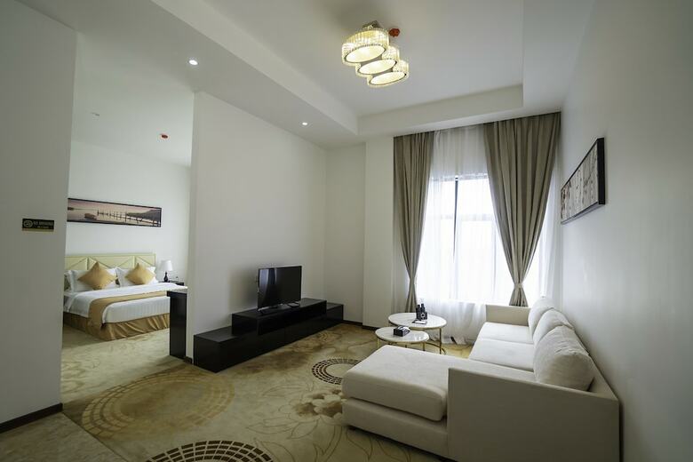 Hotel Sanchaung