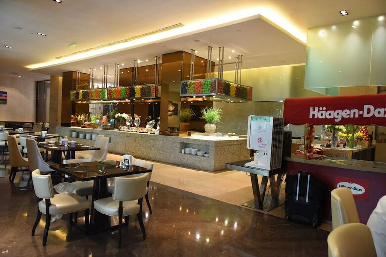 Royal International Hotel