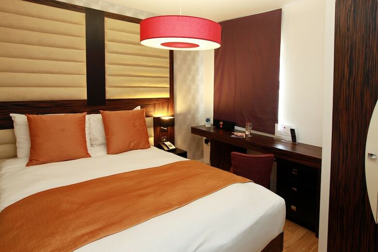 Apartamentos Maitrise Suites