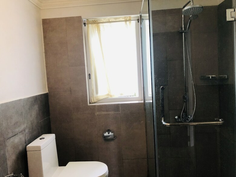 Hotel Swiss Cottage