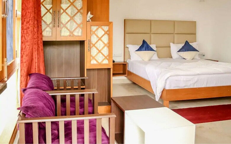 Hotel Tag Resorts Garden Courts Solan