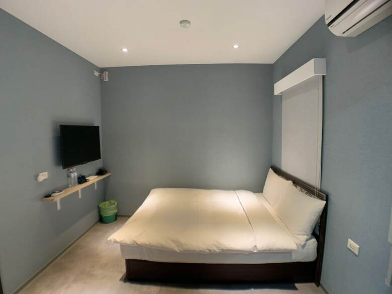 Hotel The One Inn Stay