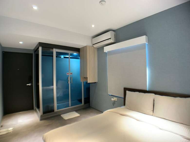 Hotel The One Inn Stay