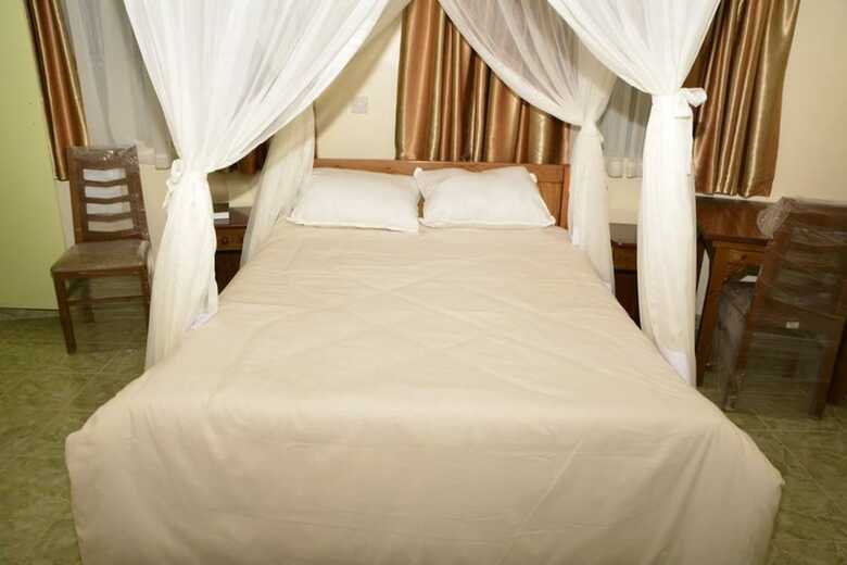Hotel Lake Olbolosat Resort