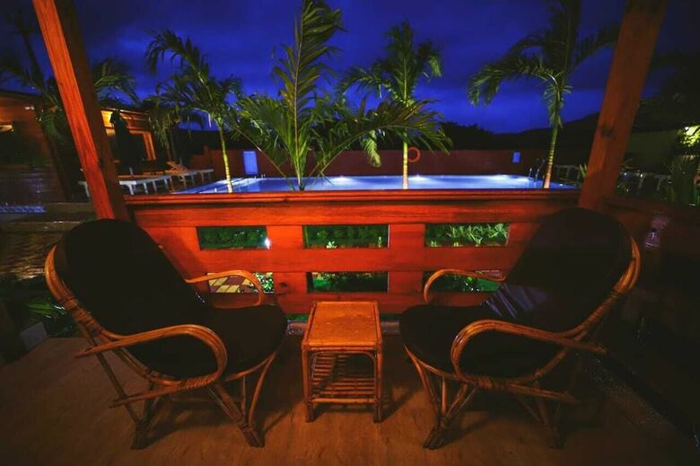 Hotel Grand Vatika Resort