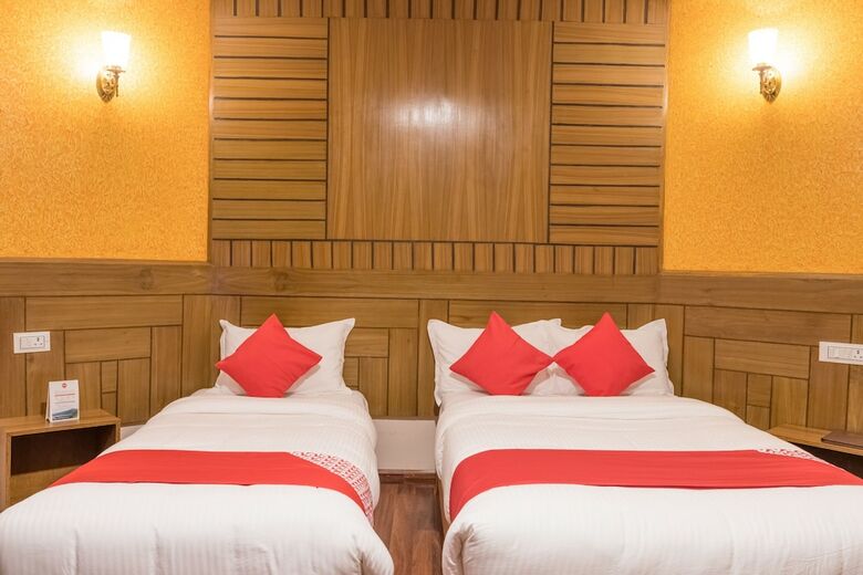 Oyo 611 Hotel Everest Regency