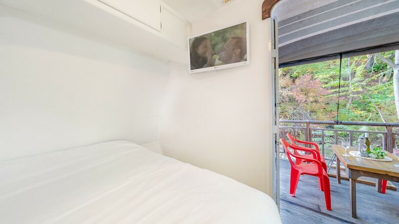 Gapyeong Saeyeon Caravan - Glamping
