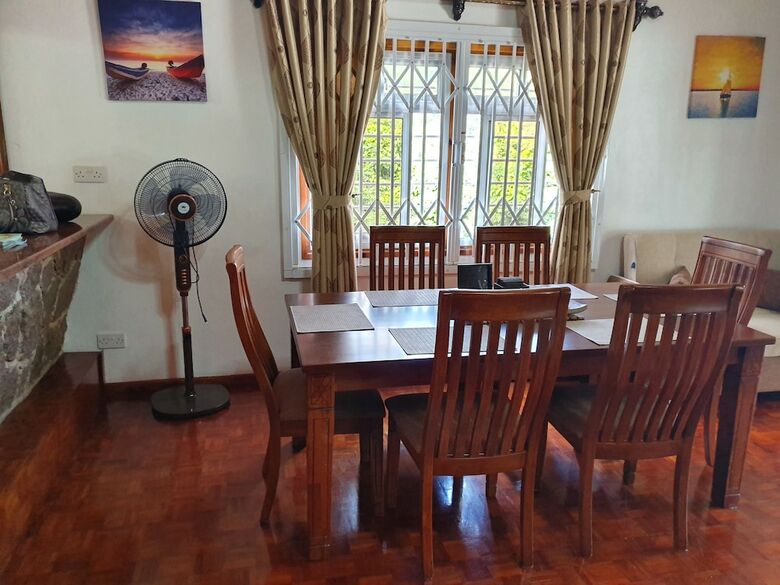 Hotel Jane's Serenity Guest House