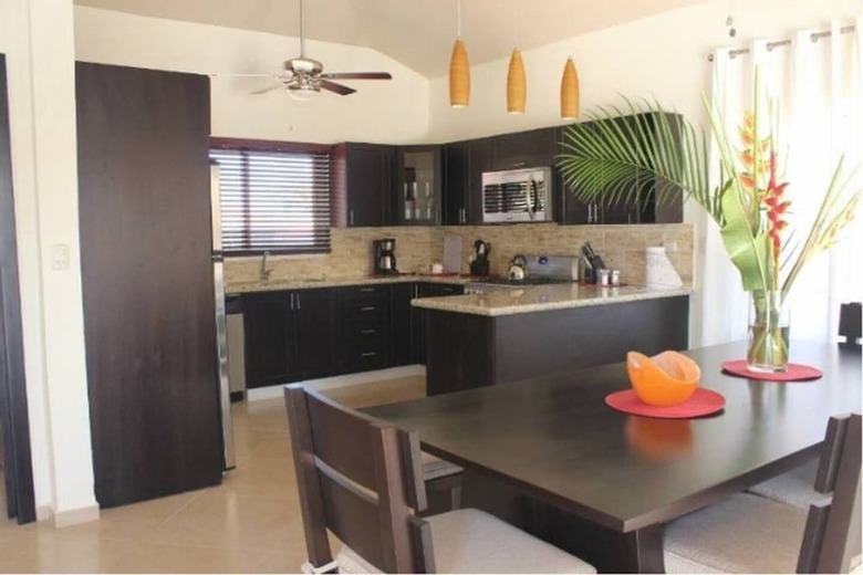 Villa With Jacuzzi, Tvs In All Bedrooms