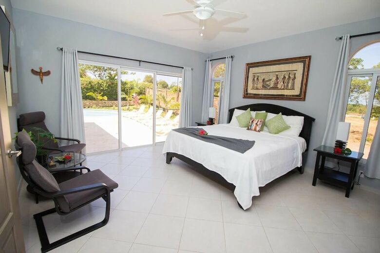 One Of A Kind 6 Bedroom Luxury Villa