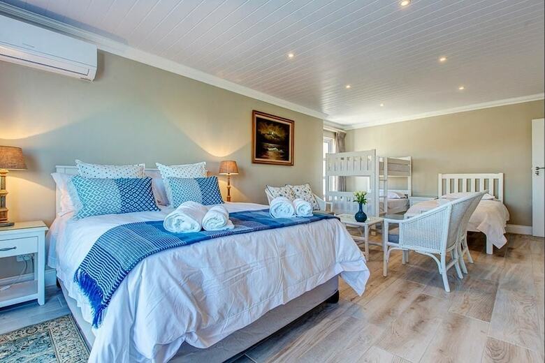 Hotel Marine Manor
