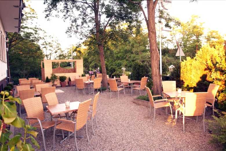 Hostal Hotel Am Flugplatz