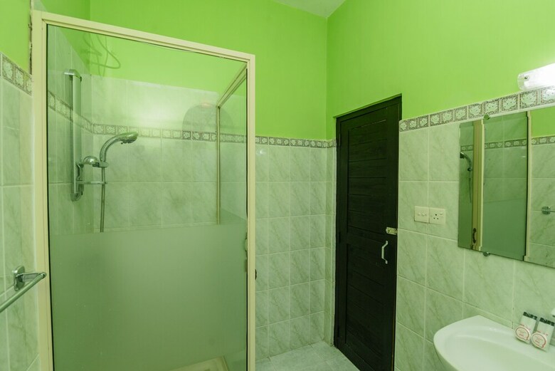 Oyo 366 Hotel Salido