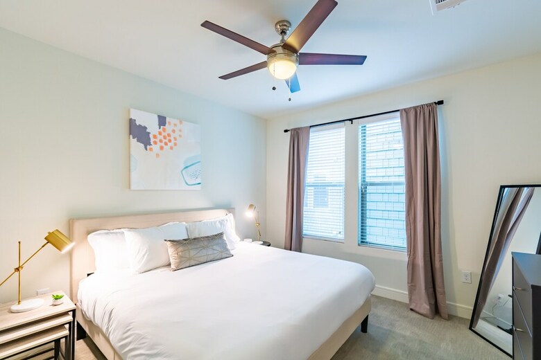 Kasa Dallas North Apartments