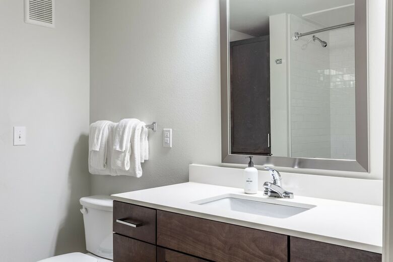 Kasa Dallas North Apartments