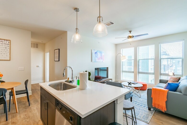 Kasa Dallas North Apartments