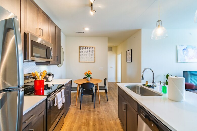 Kasa Dallas North Apartments