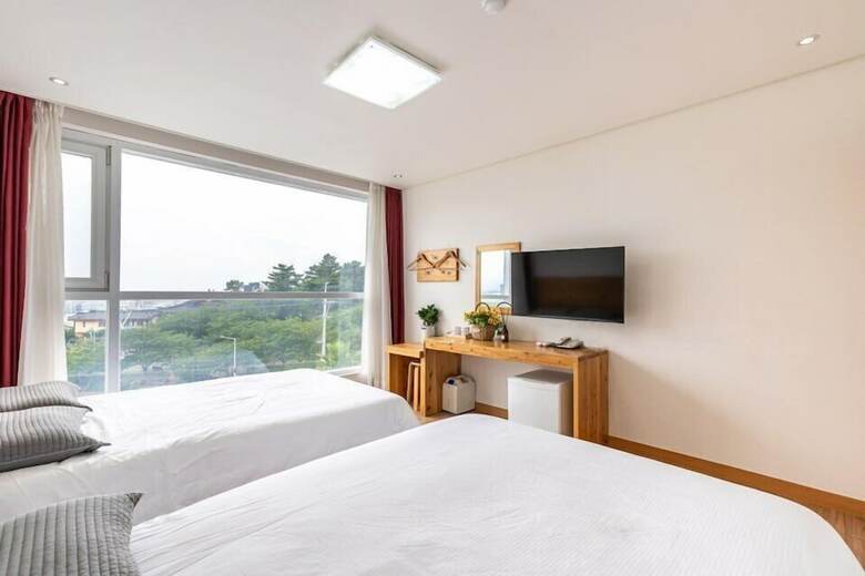 Jeju Haeden Hotel