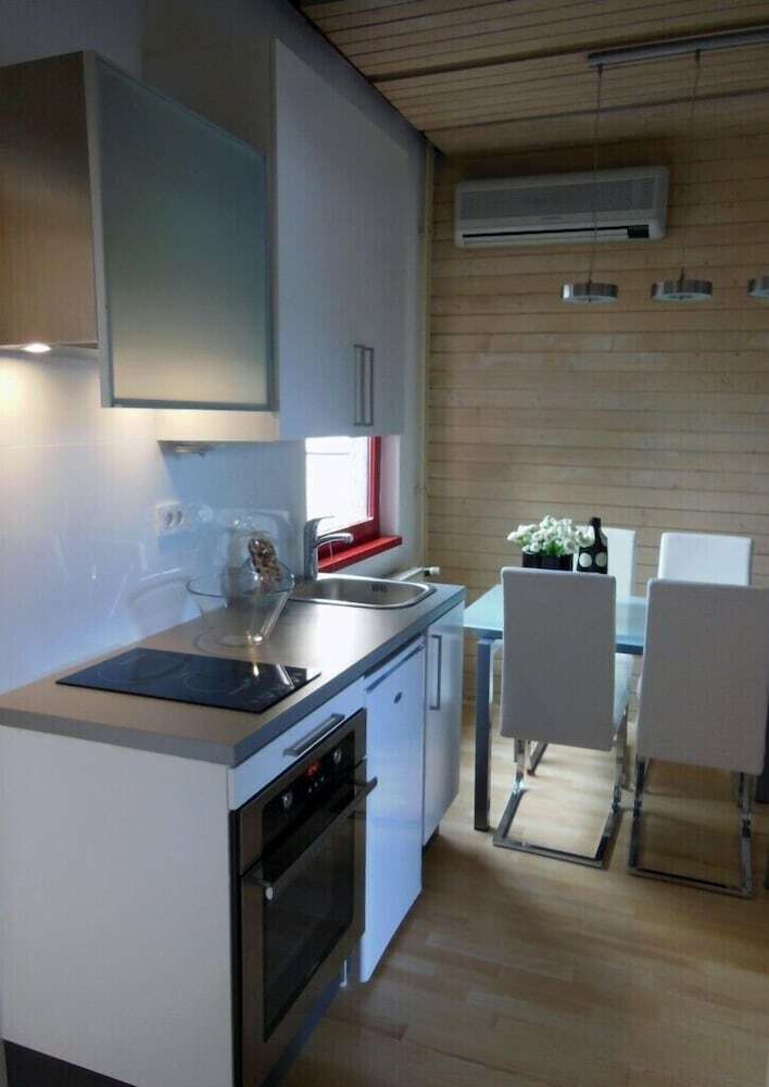 Ai Apartments