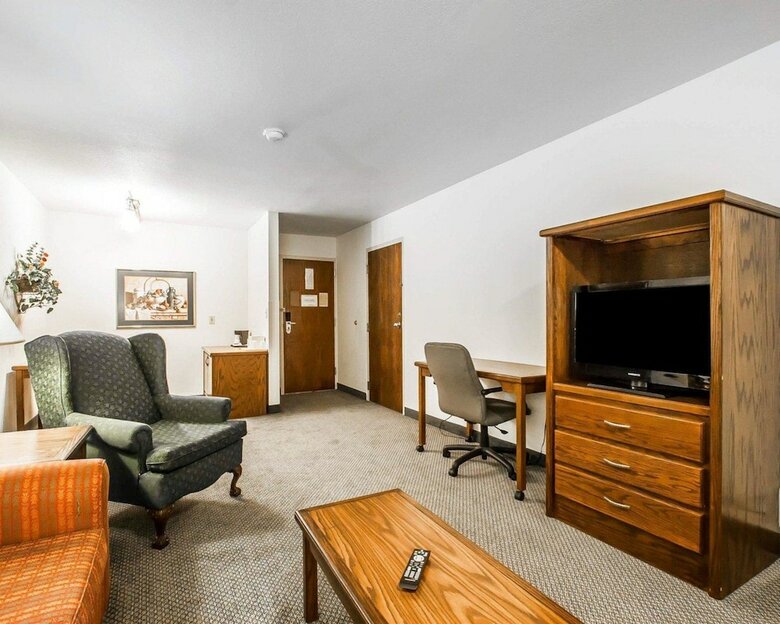 Hotel Quality Inn And Suites