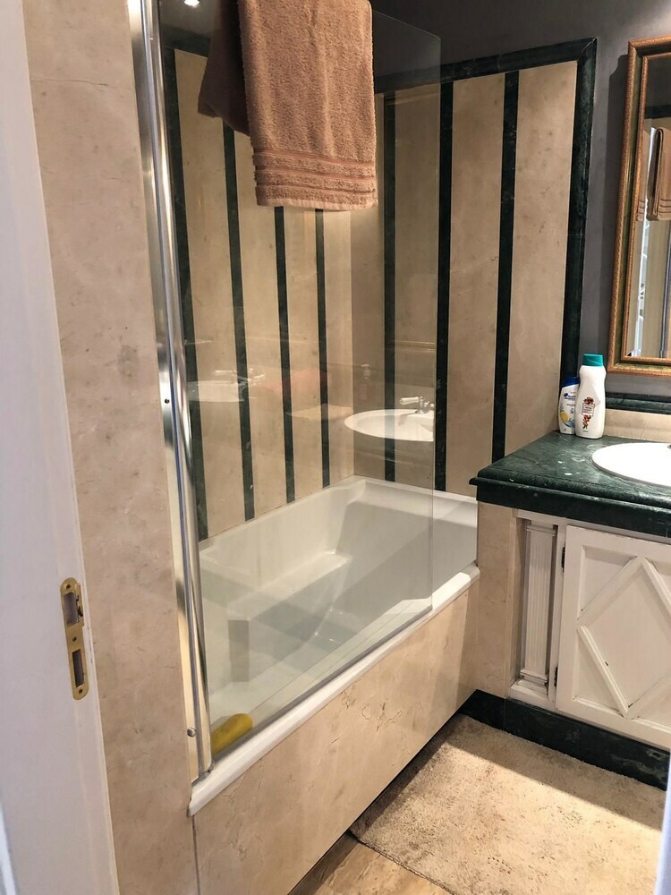 Room "golden Mile Marbella"