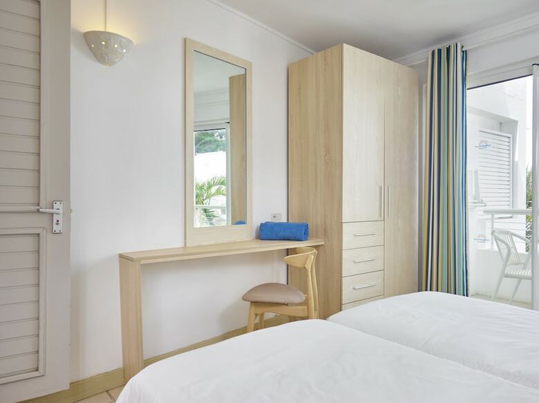 Le Beachclub Serviced Apartments And Villas