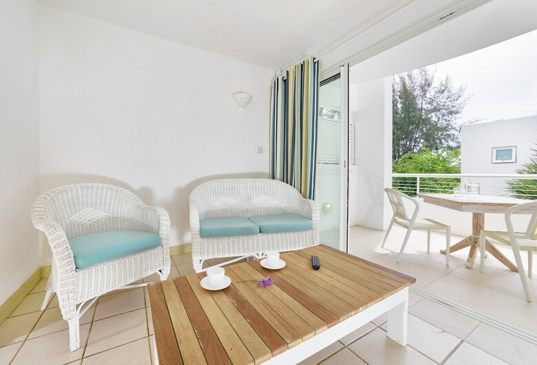 Le Beachclub Serviced Apartments And Villas
