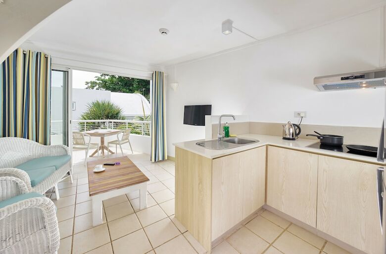Le Beachclub Serviced Apartments And Villas