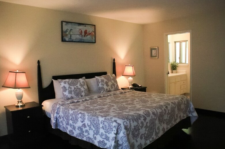 Motel Carmel Resort Inn
