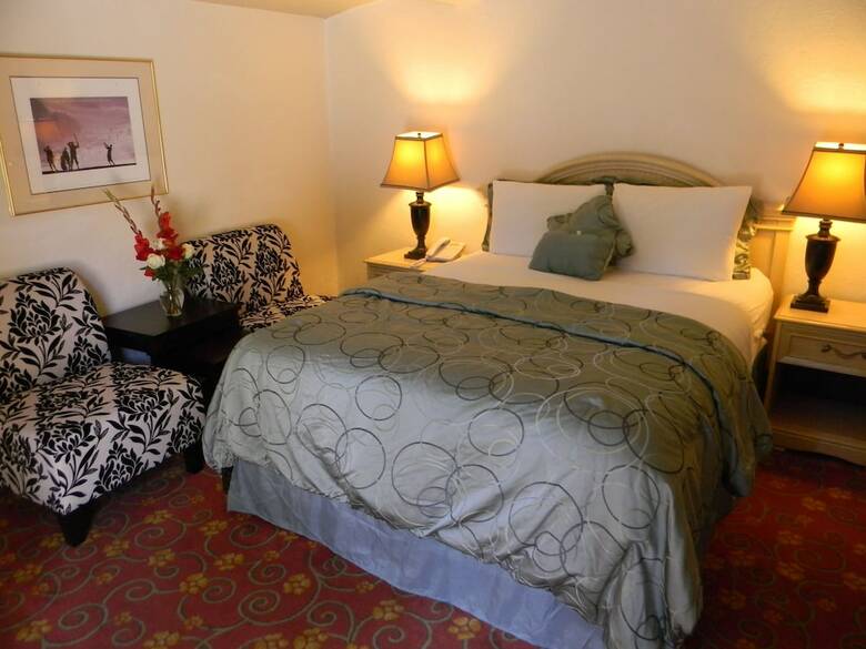 Motel Carmel Resort Inn