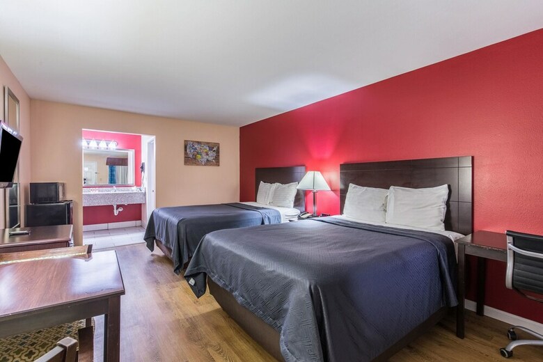 Hotel Quality Inn & Suites