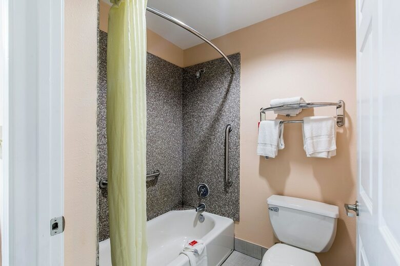 Hotel Quality Inn & Suites