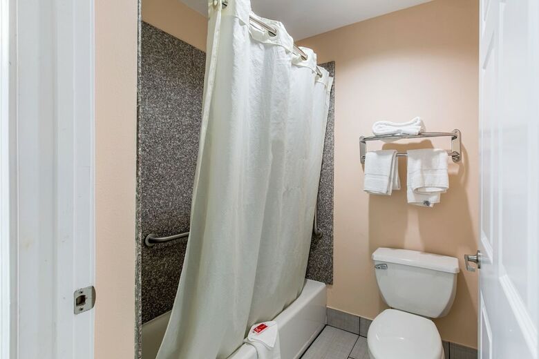 Hotel Quality Inn & Suites