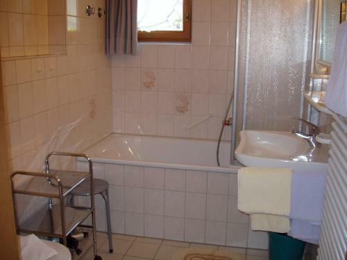 G�stehaus Zur F�rbe Apartments