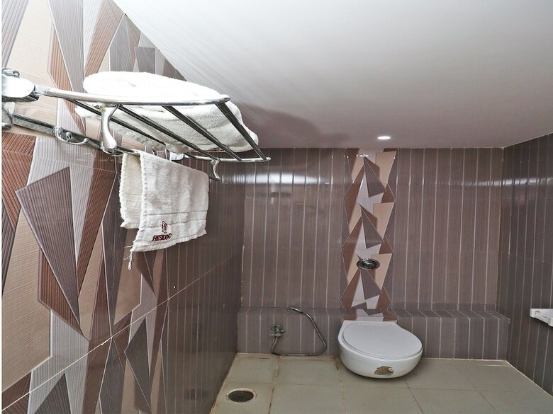 Oyo 6993 Hotel Rk Residency