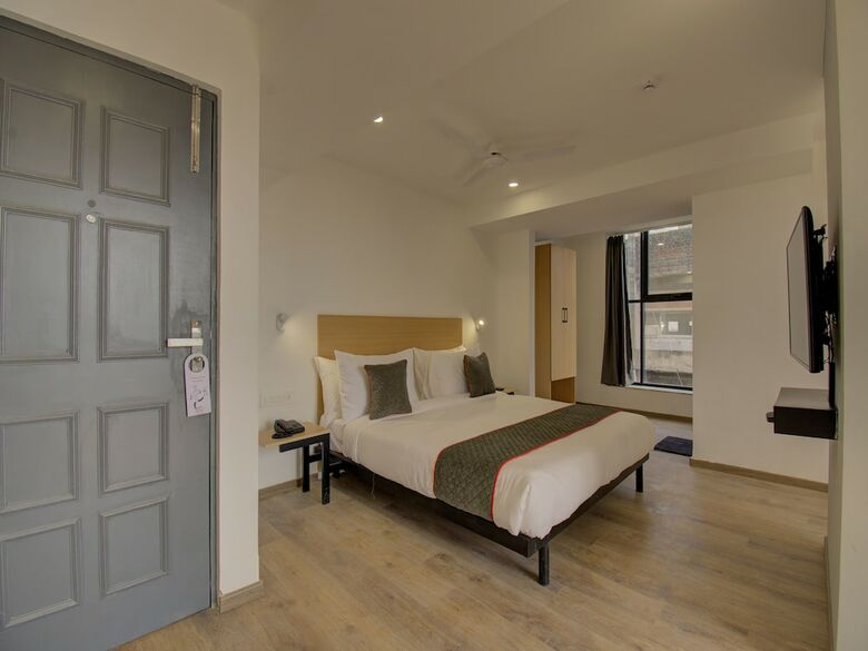 Oyo Townhouse 170 Shagun Hotel