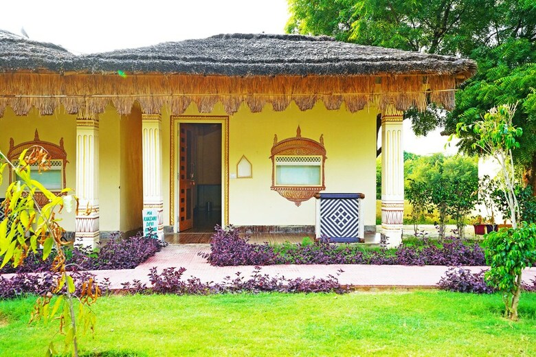 Hotel Palette - Rajmahal Resort