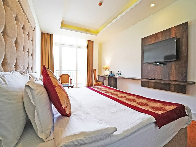 Hotel Palette - Rajmahal Resort