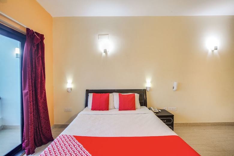 Hotel Oyo 43665 Purple Resort