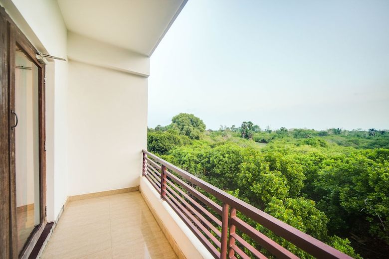 Hotel Oyo 43665 Purple Resort