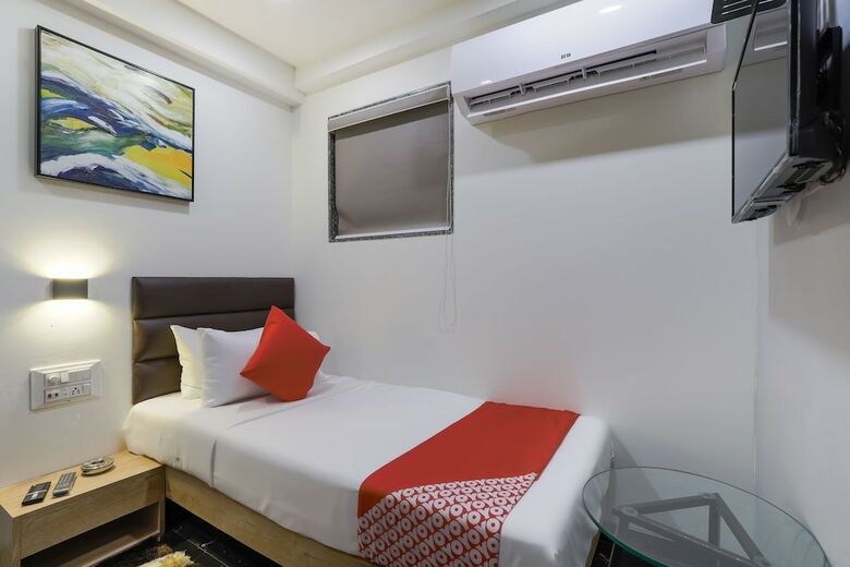 Oyo 45723 Hotel Pearl