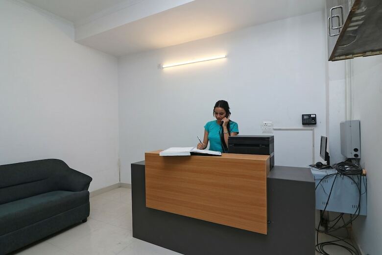 Hotel Oyo Flagship 39600 Sathguru Residency