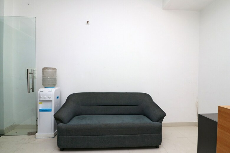 Hotel Oyo Flagship 39600 Sathguru Residency
