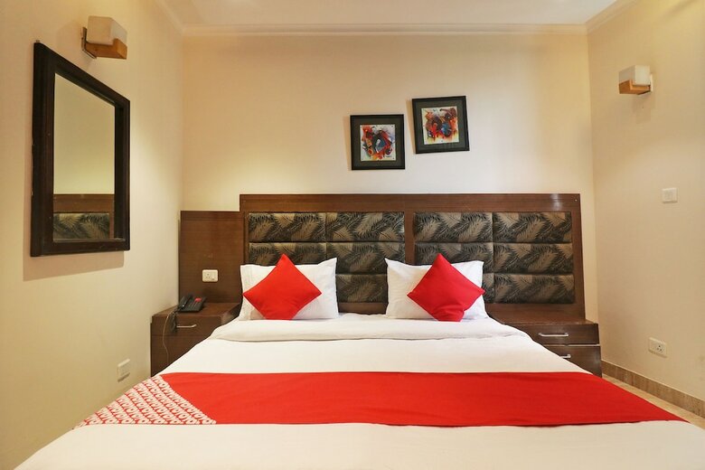 Hotel Oyo 49069 A Suites
