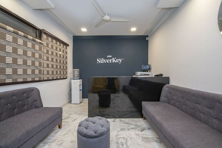 Hotel Silverkey Executive Stays 45988 Pooth Kalan