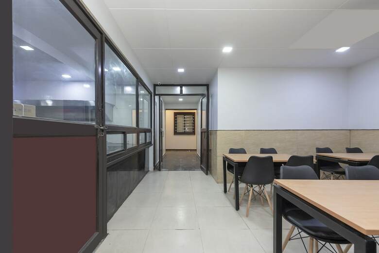 Hotel Silverkey Executive Stays 45988 Pooth Kalan